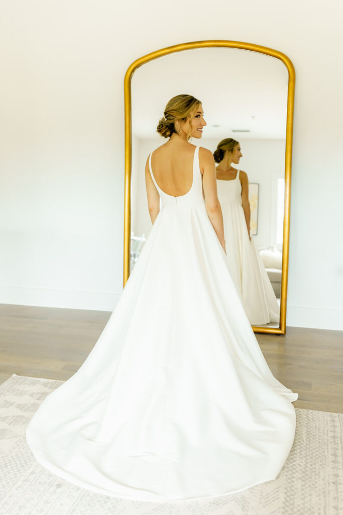 Hutton House wedding bridal suite